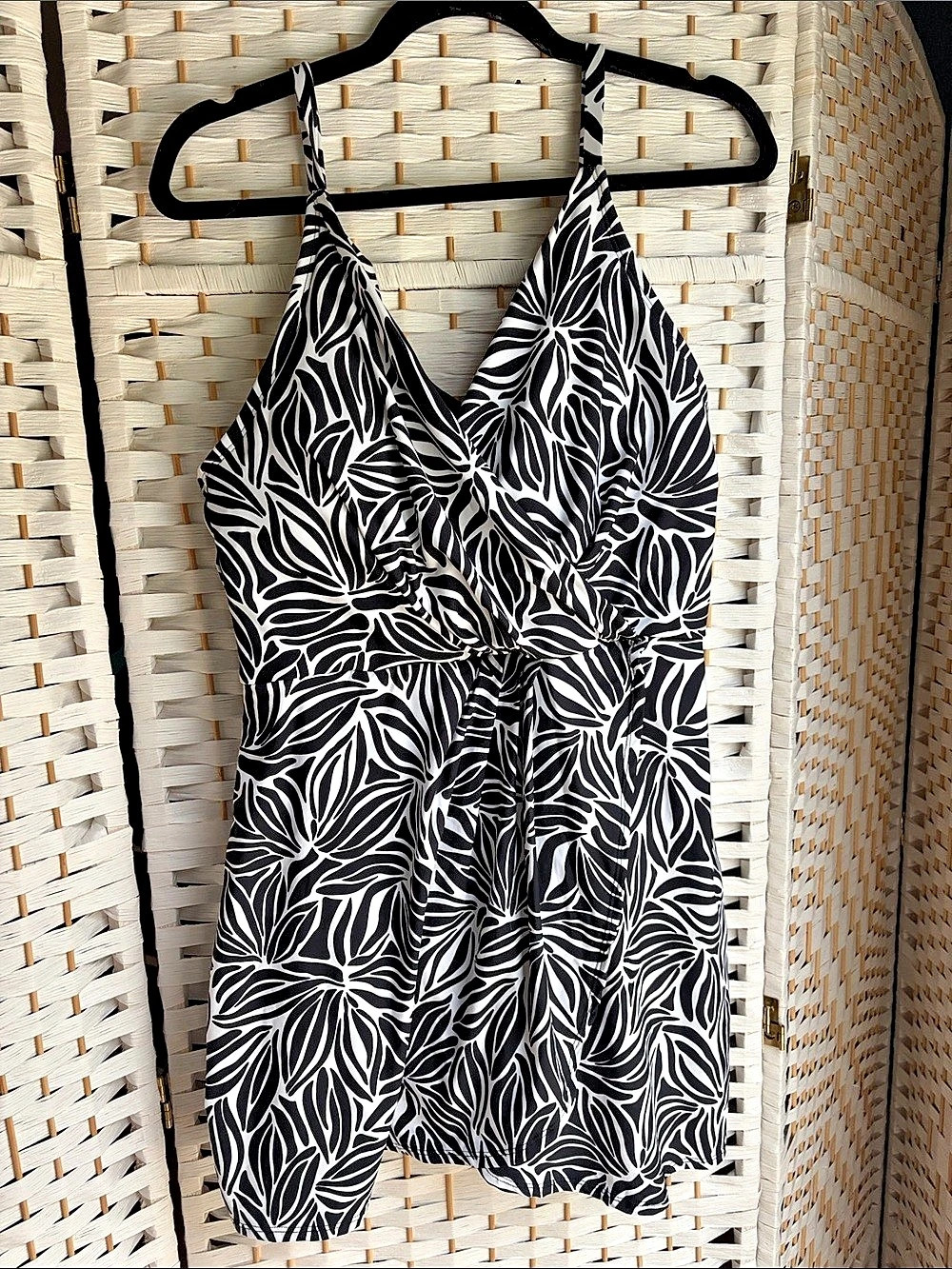 Lands' End V-neck Wrap Skirt Swim Dress Black & White